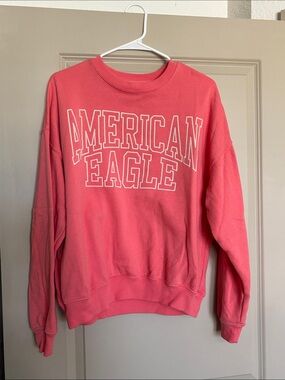 Women’s American Eagle Outfitters Coral Crewneck Sweatshirt with White Lettering